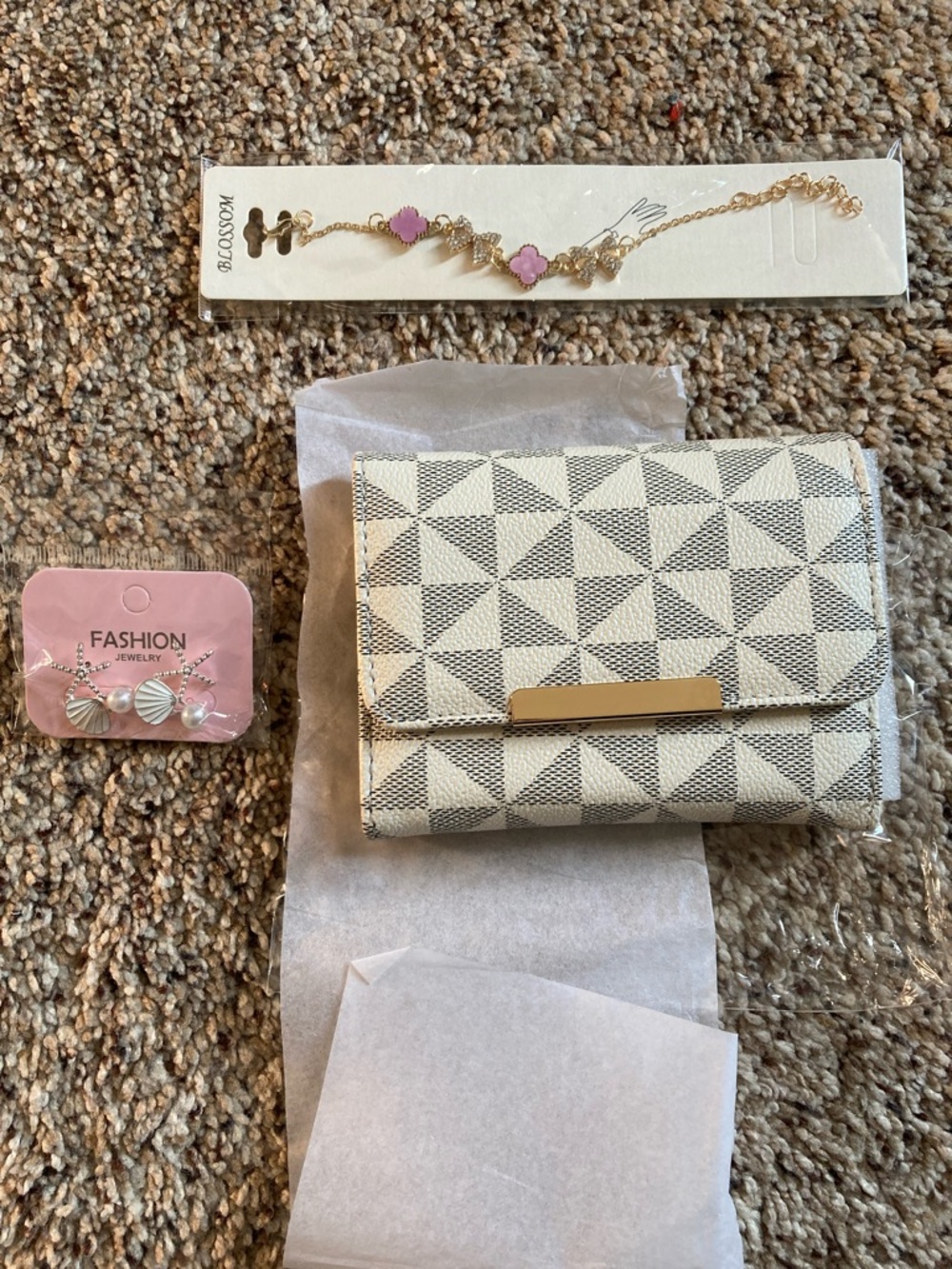 Fashion Geometric Pattern Fold Wallet with Gold Accent